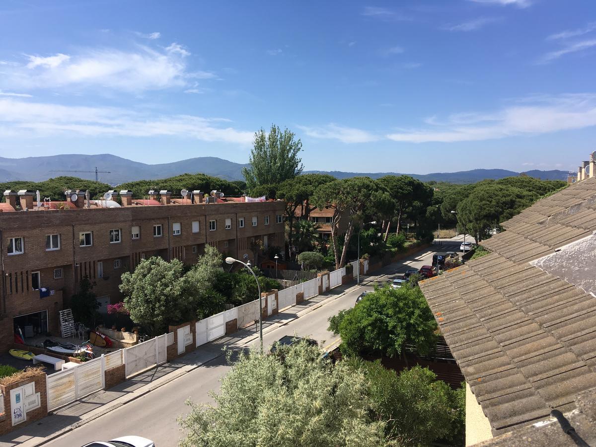 Beach House Castelldefels Exterior photo